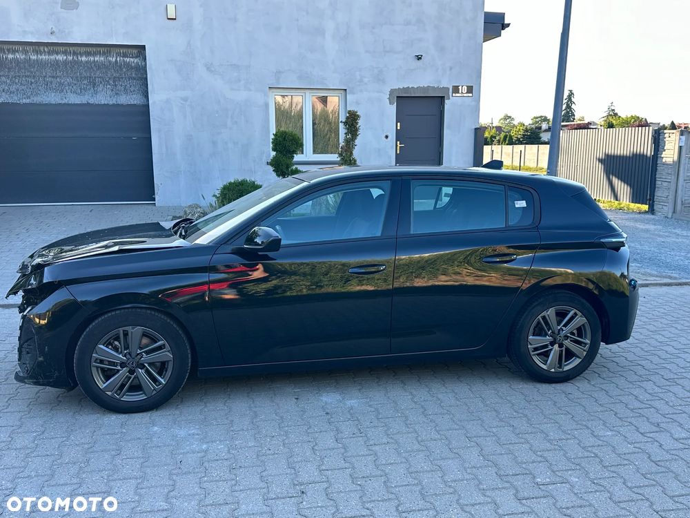 Peugeot 308 - 8
