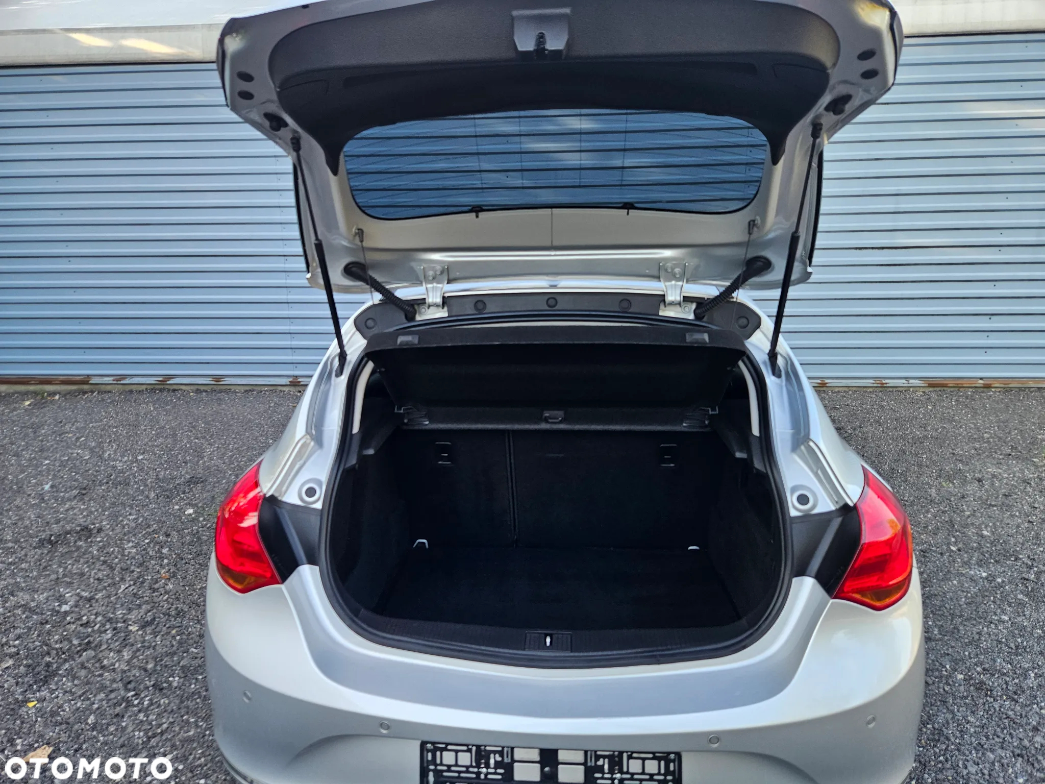 Opel Astra IV 1.4 T Active - 23