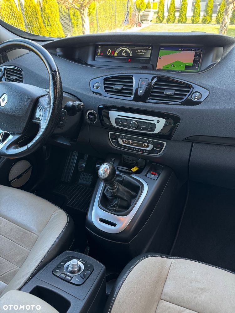 Renault Scenic - 24
