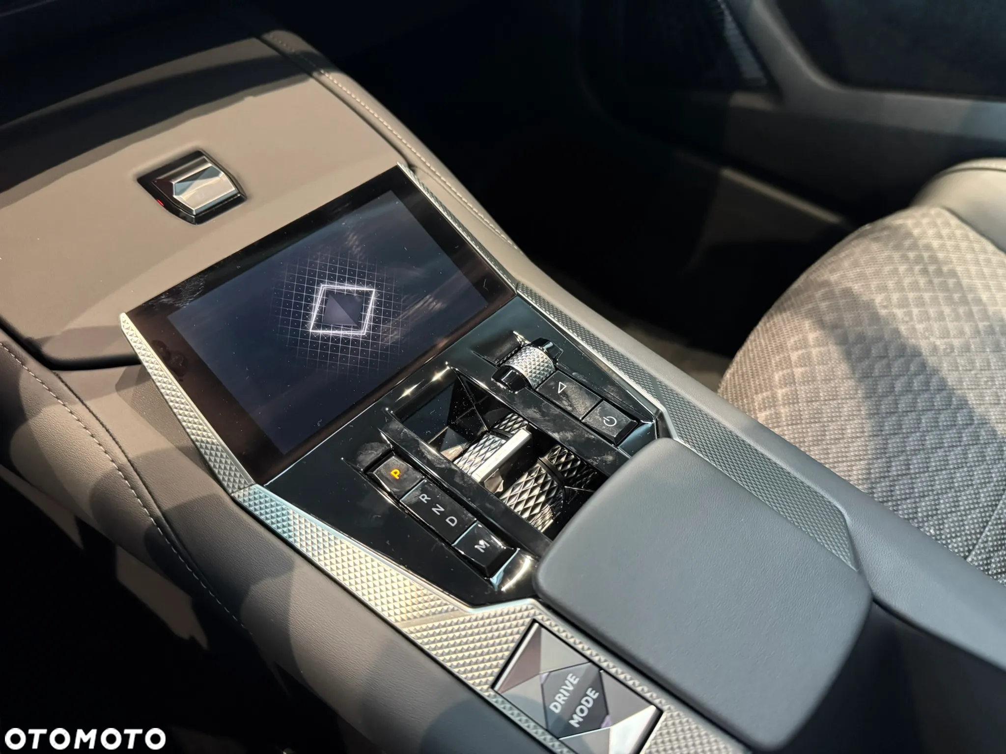 DS Automobiles DS 4 - 24