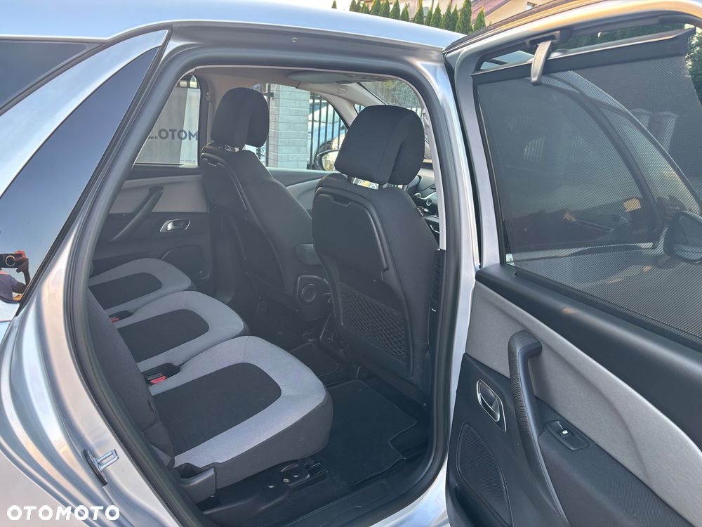 Citroën C4 Picasso - 12