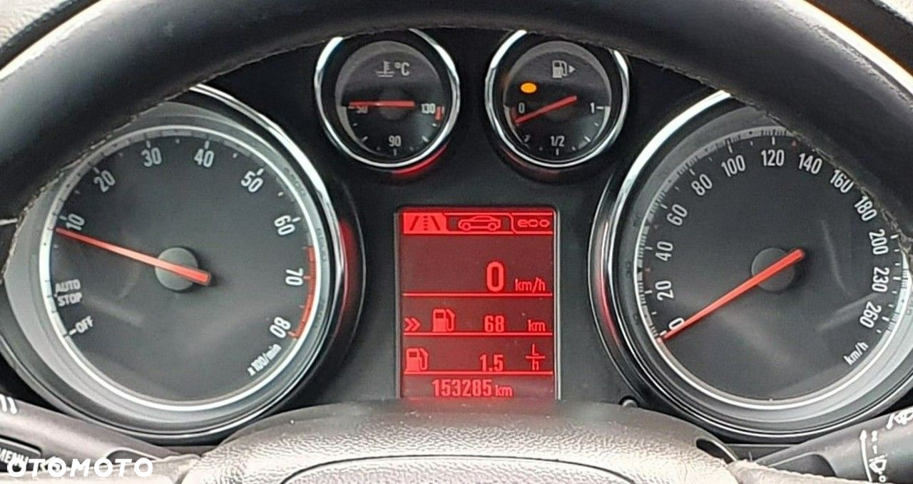 Opel Insignia - 18