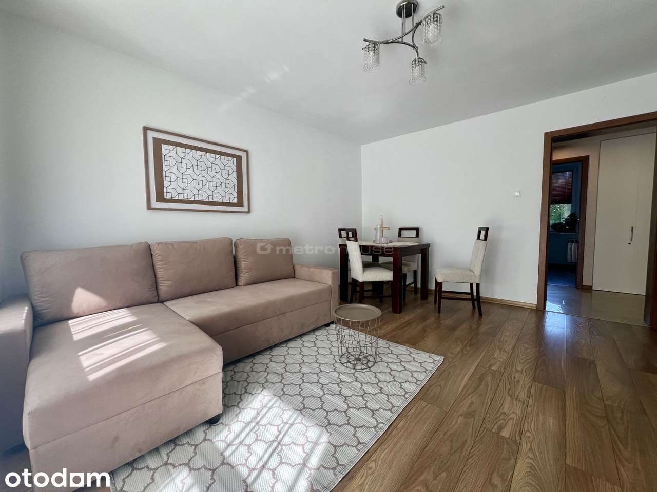 2-pokoje  48 m²  200 m od metra Imielin  balkon