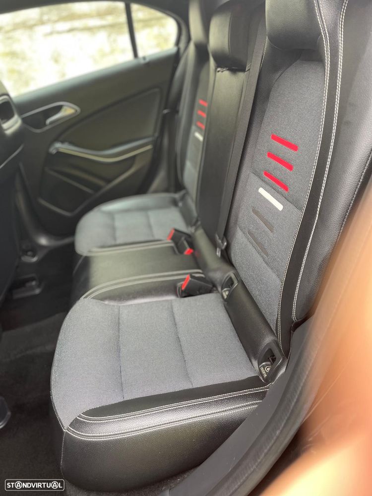 Mercedes-Benz A 180 d Aut. - 12