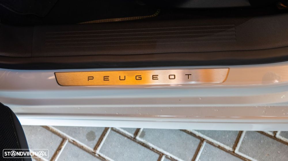 Peugeot 308 PureTech 130 EAT8 GT - 13