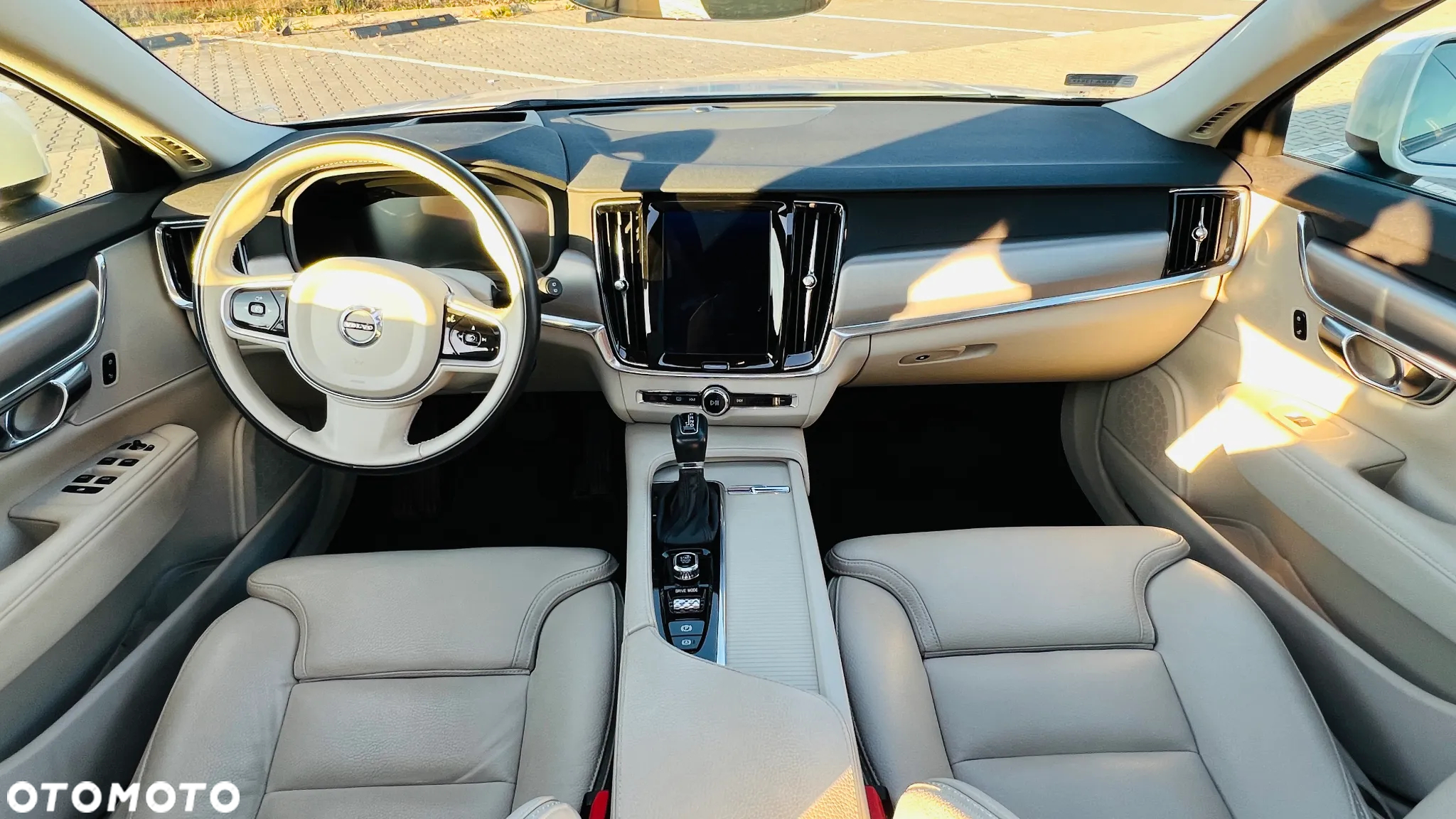 Volvo V90 Cross Country D4 AWD - 19
