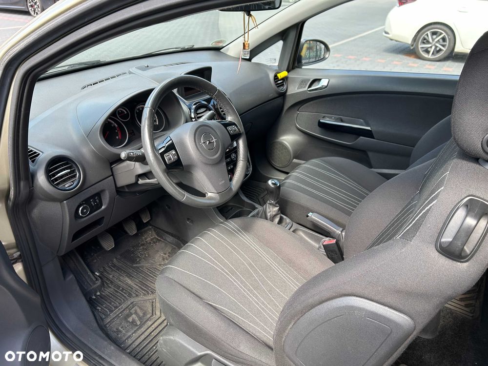 Opel Corsa - 6