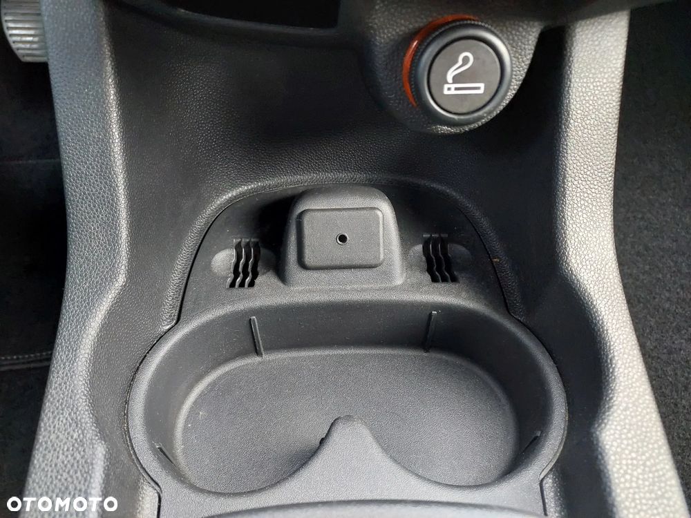 Opel Corsa 1.2 16V Cosmo - 30