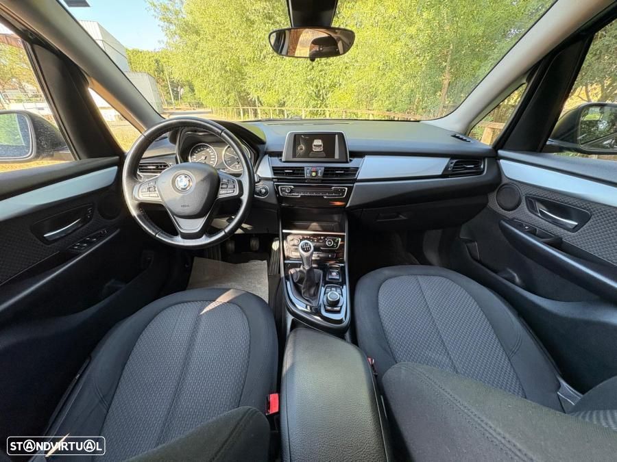 BMW 216 Active Tourer d Line Sport - 22