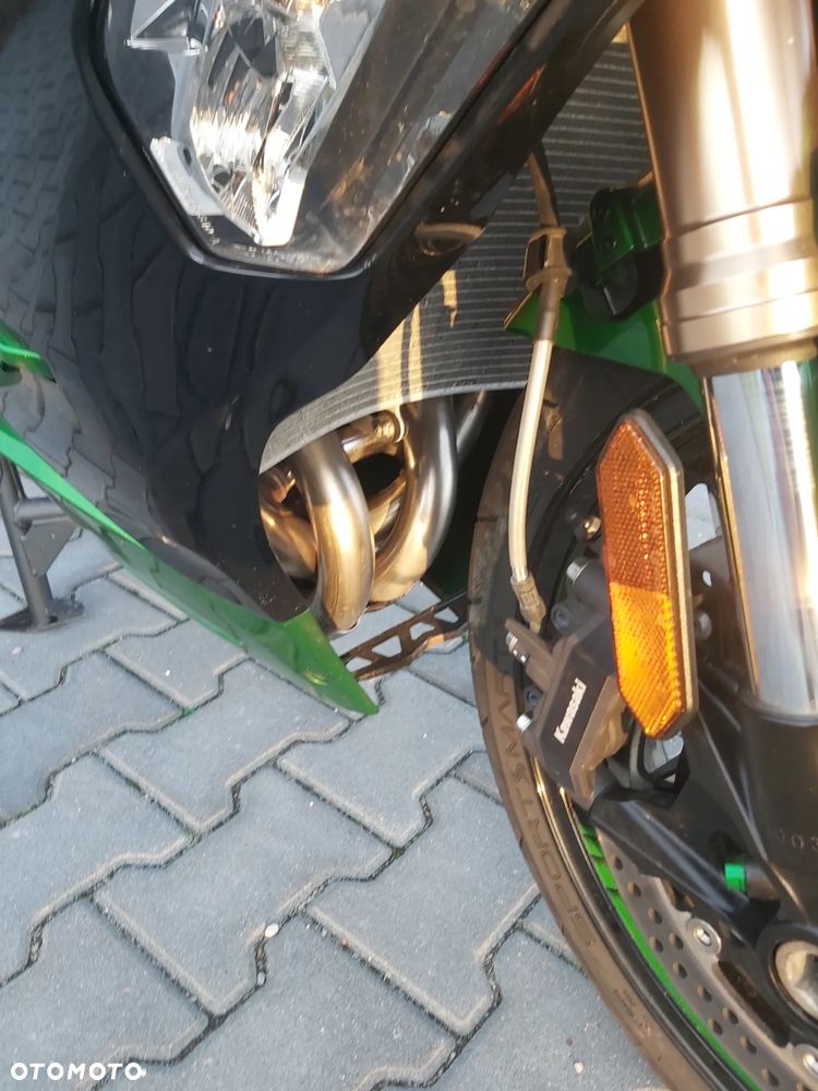 Kawasaki Ninja H2 SX - 4