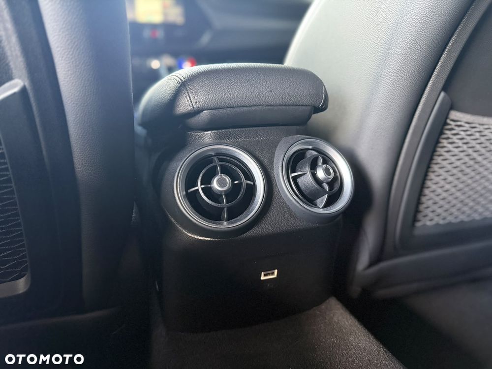 Alfa Romeo Giulia 2.0 Turbo Veloce Q4 - 14