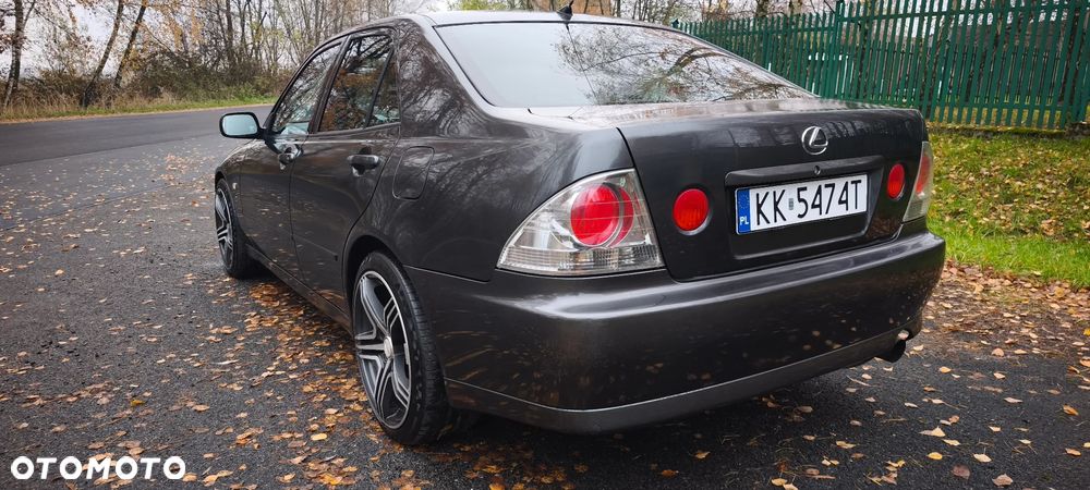 Lexus IS 200 Prestige - 19