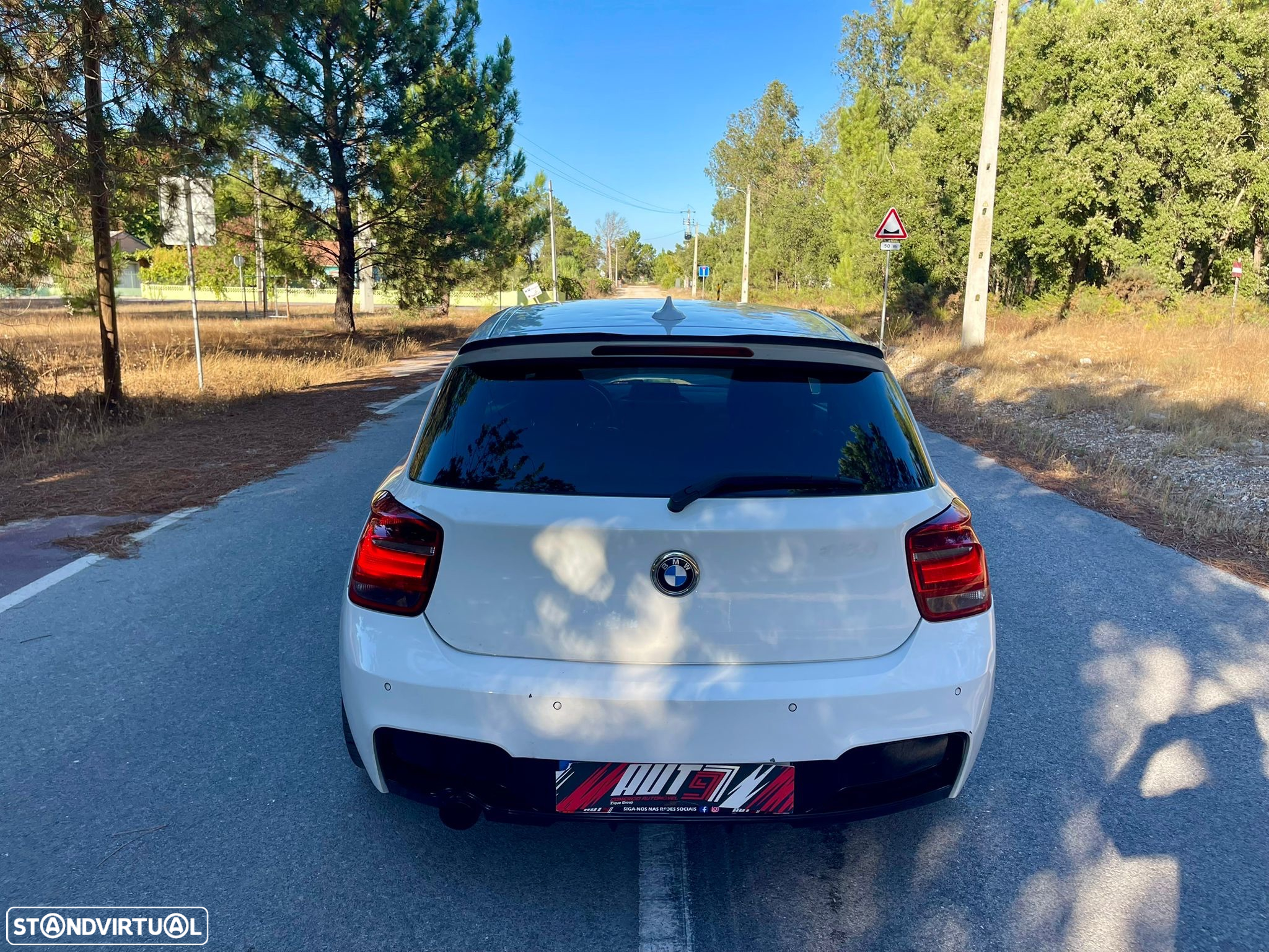 BMW 118 d Pack M - 21