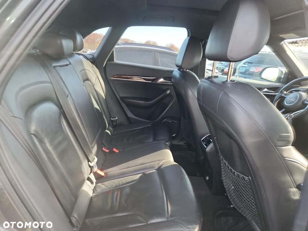 Audi Q3 2.0 TFSI Quattro S tronic design - 10