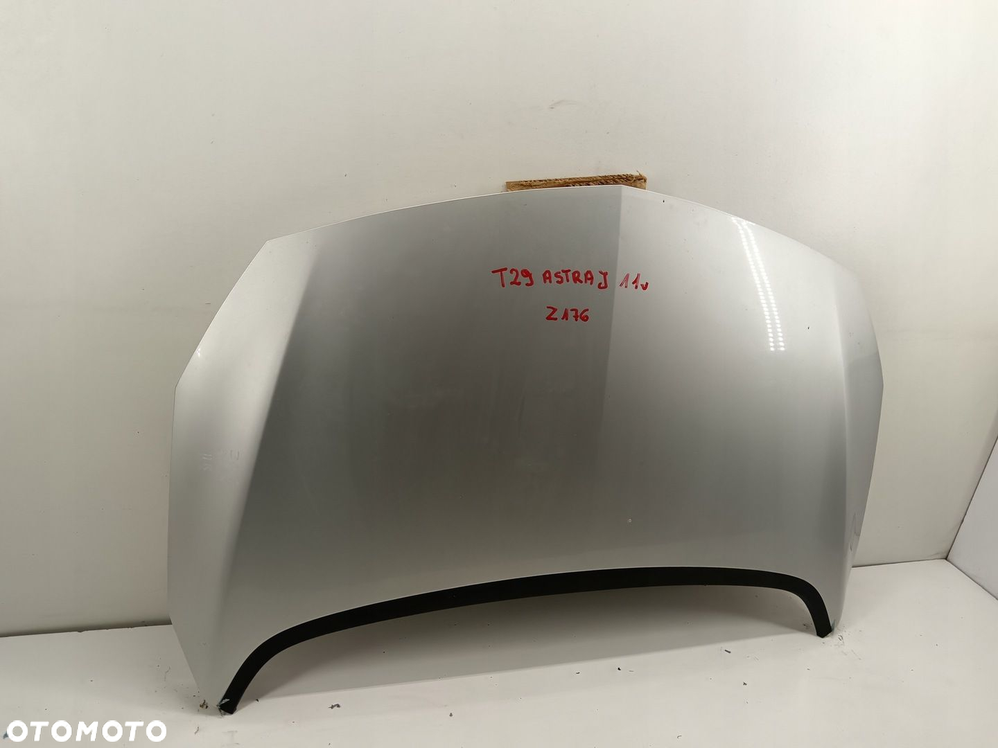 MASKA POKRYWA SILNIKA OPEL ASTRA J 09-13 Z176 - 2