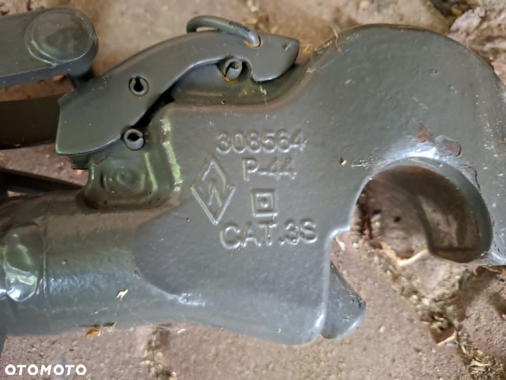 ŁĄCZNIK CENTRALNY KAT 3 CAT3 KAT 3S OTWÓR NA SWORZEŃ 26mm JOHN DEERE MASSET FERGUSON FENDT NEW HOLLAND CASE - 5