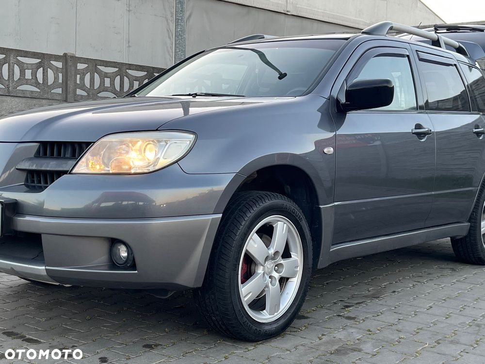 Mitsubishi Outlander 2.0 2WD Invite - 11