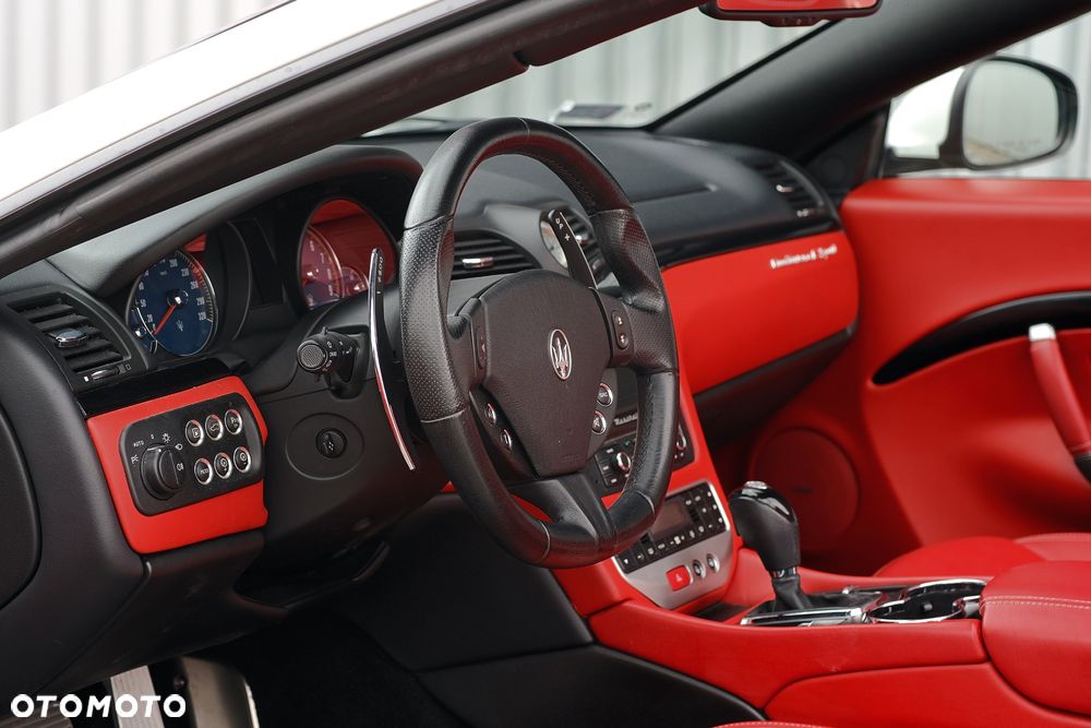 Maserati GranTurismo Sport - 5