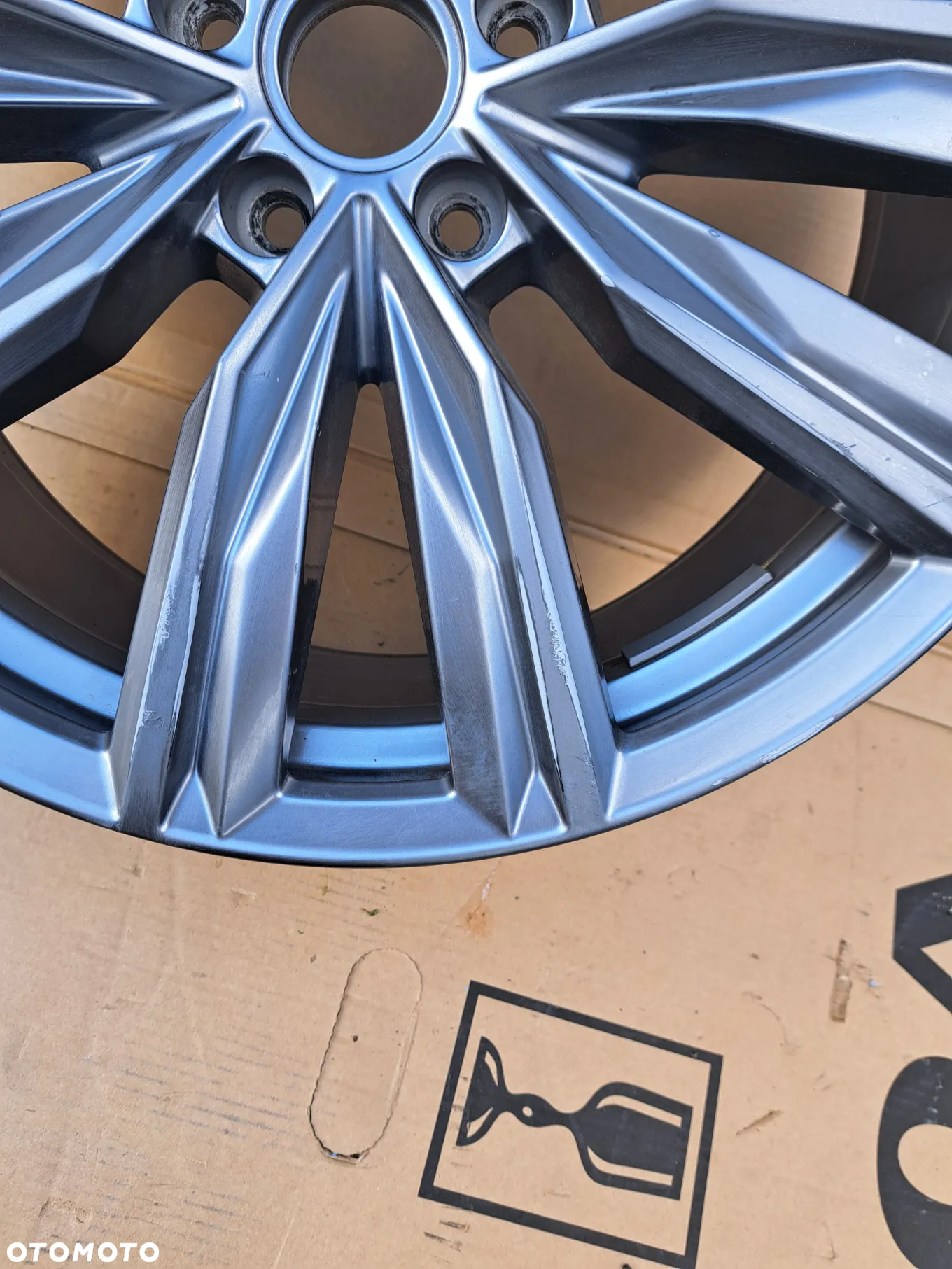 Felga aluminiowa VW Tiguan II 20 Cali 8Jx20H2 ET 41 5NA601025H 5NA601025J - 5