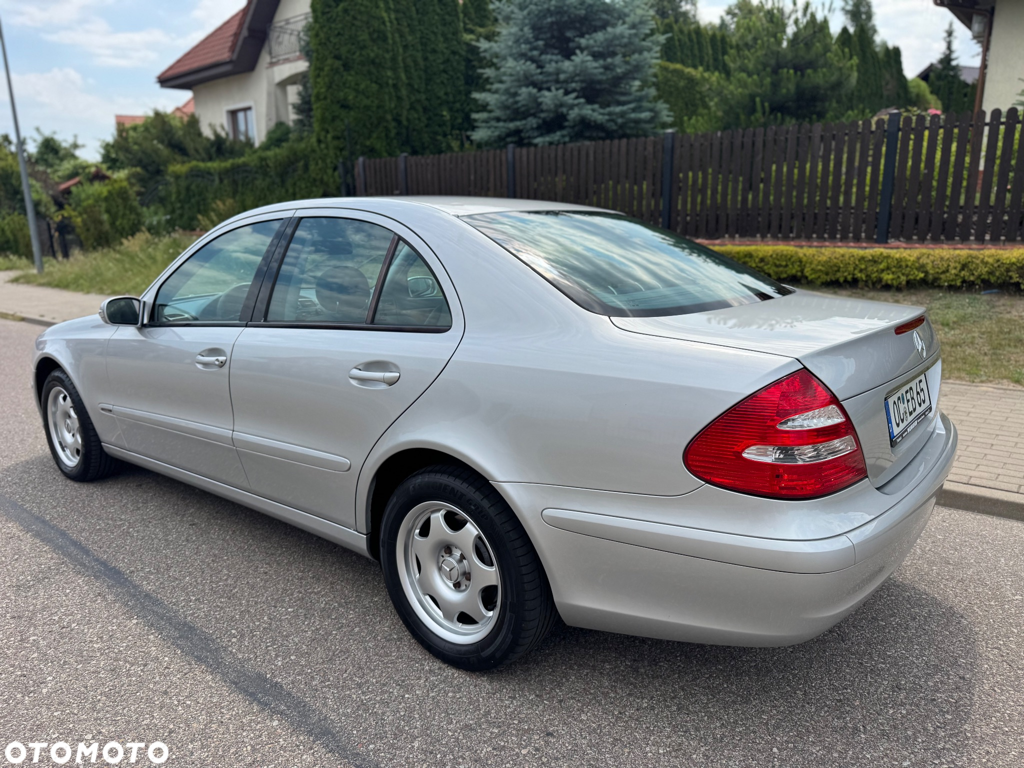 Mercedes-Benz Klasa E 200 Kompressor Classic - 5