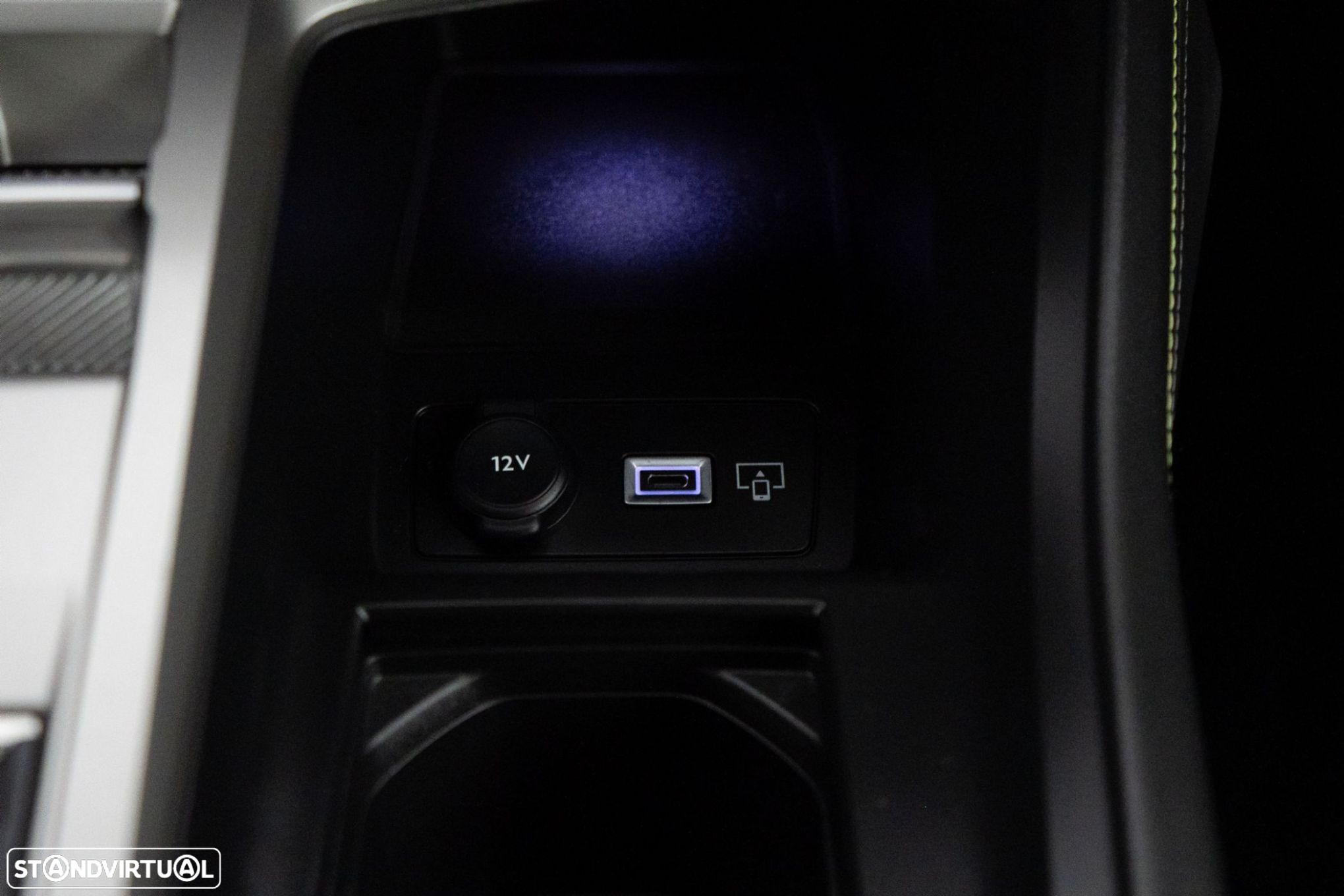 Peugeot 408 1.6 Hybrid GT e-EAT8 - 26