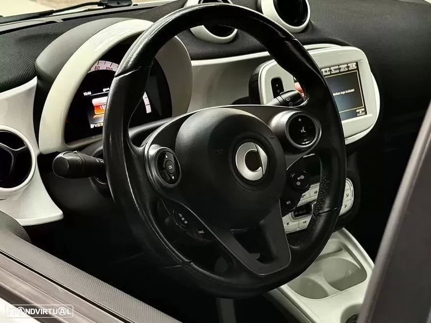 Smart ForTwo Coupé passion - 17
