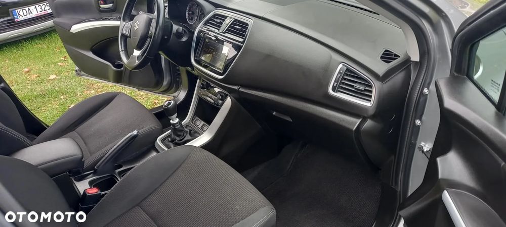 Suzuki SX4 S-Cross 1.4 Boosterjet Hybrid Club - 24