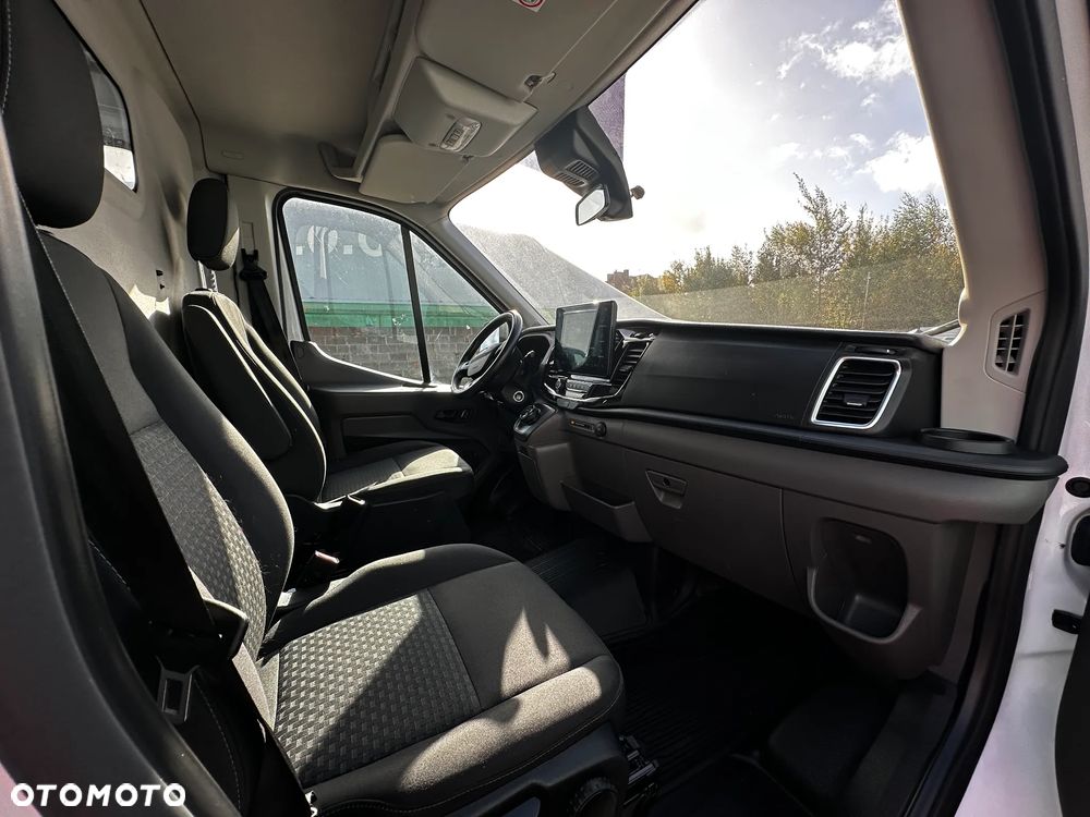 Ford Transit - 13