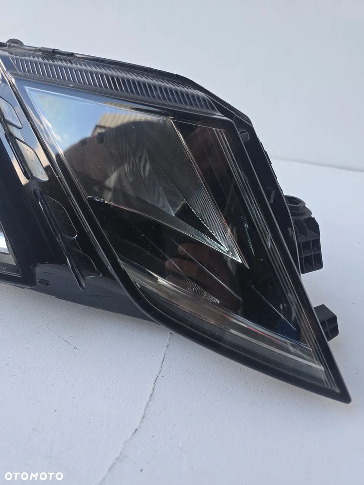 Lampa full led przednia prawa skoda octavia III lift 2016- - 2