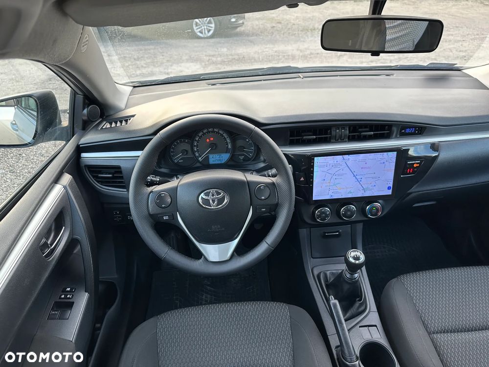 Toyota Corolla - 17