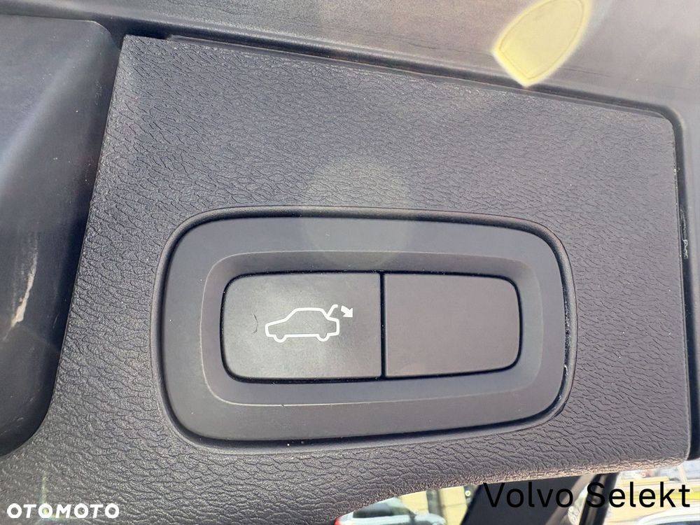 Volvo XC 60 - 25