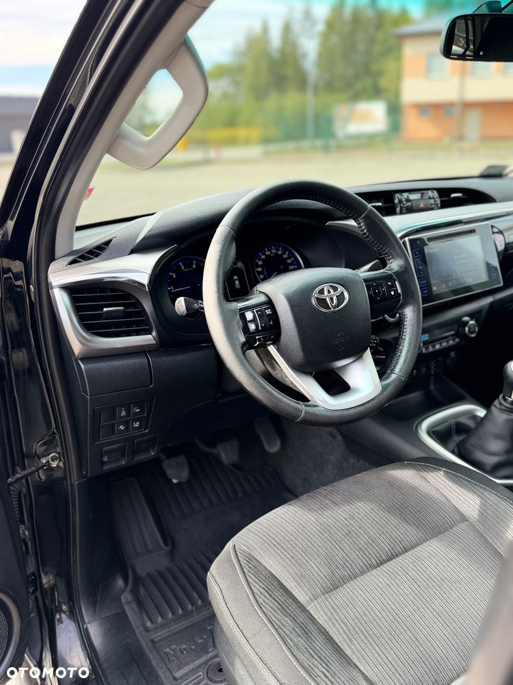 Toyota Hilux 2.4 D-4D Double Cab SR5 4x4 - 6
