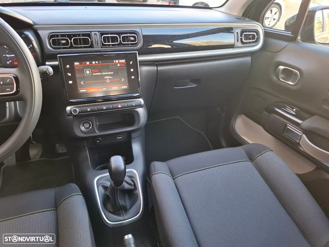Citroën C3 1.2 PureTech Shine - 9