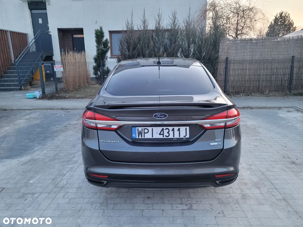 Ford Fusion 2.0 EcoBoost Titanium - 5