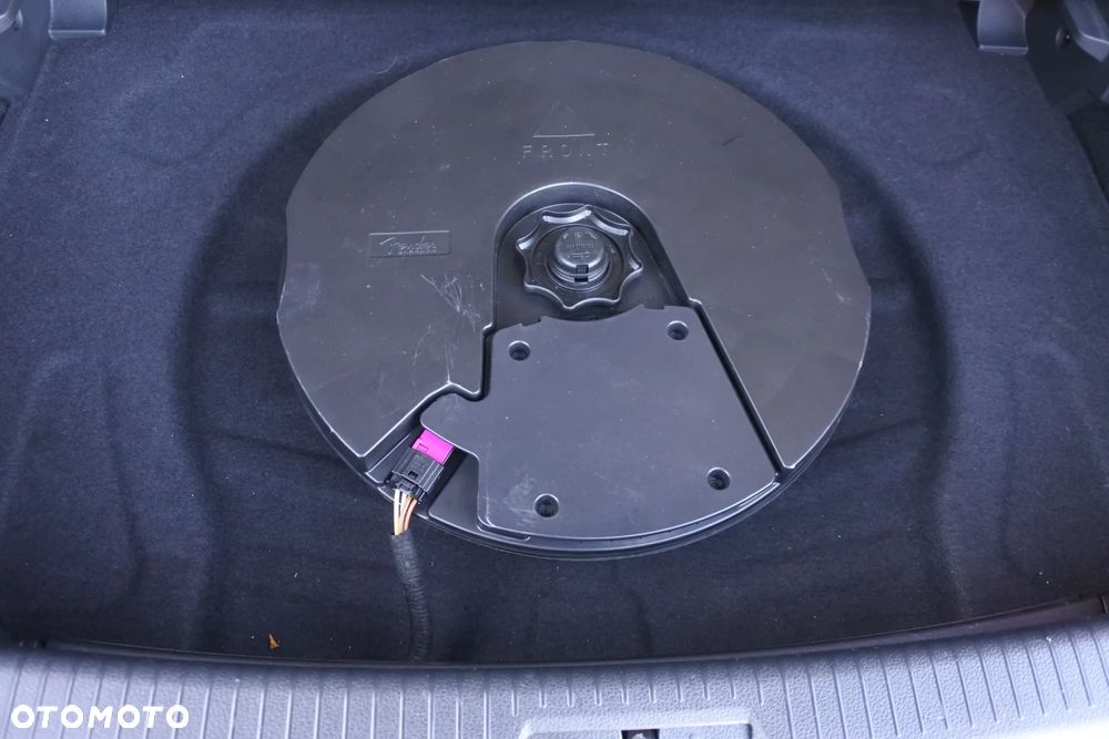 Volkswagen Golf - 12