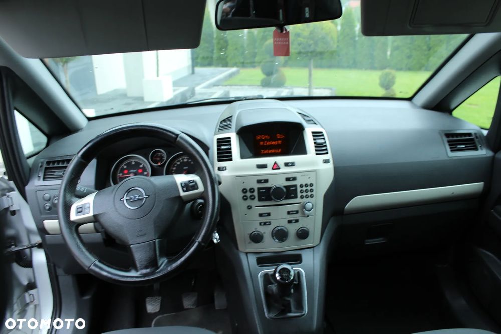 Opel Zafira 1.9 CDTI Cosmo - 10