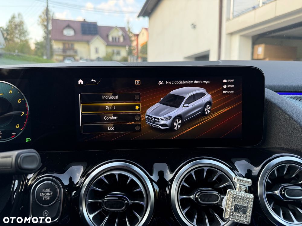 Mercedes-Benz GLA 250 4Matic 8G-DCT Edition AMG Line - 21