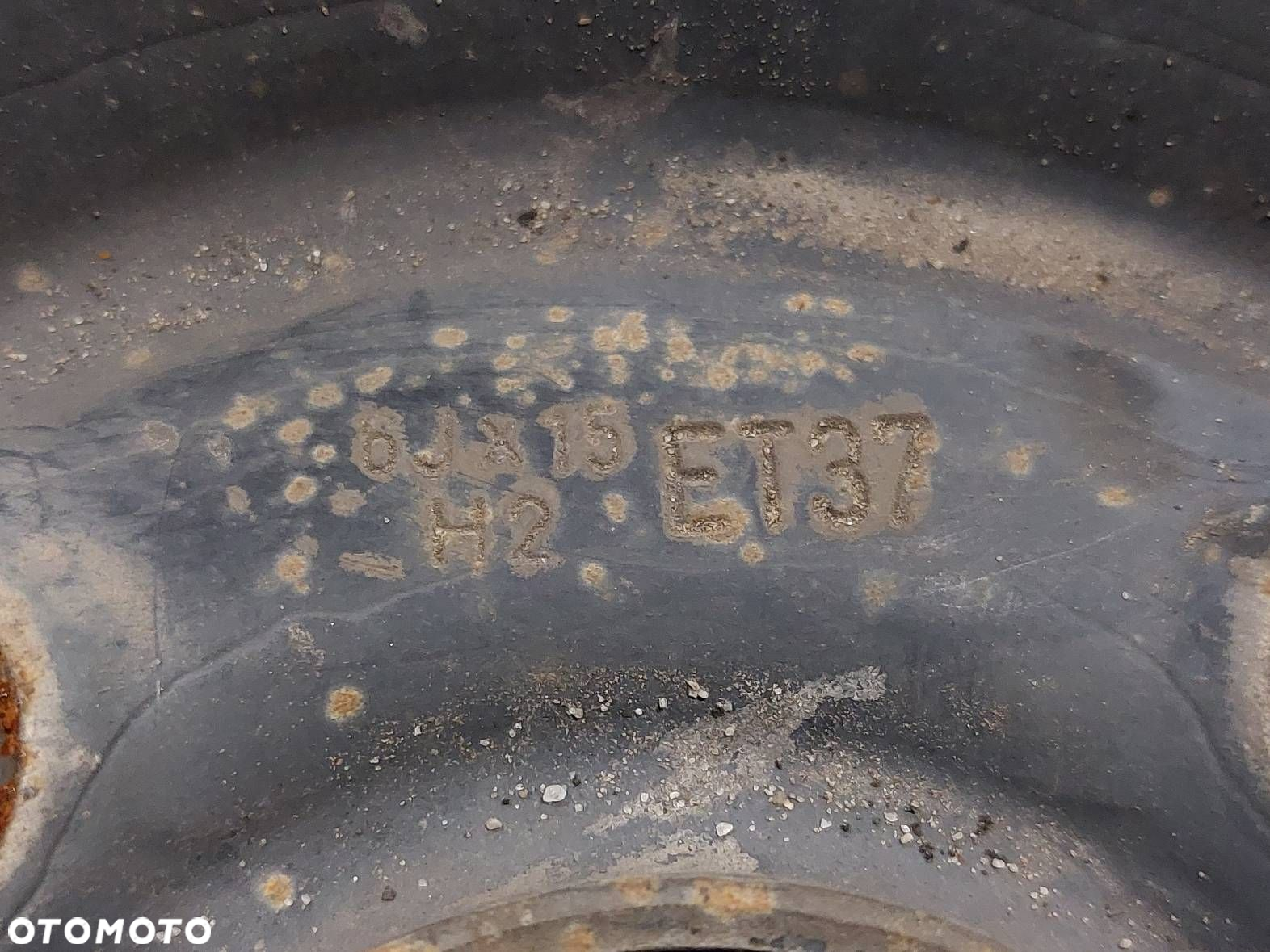 FELGI STALOWE 4SZT 4x108 6Jx15 ET37 FI57,1 AUDI 80 B4 8A0601025G - 4