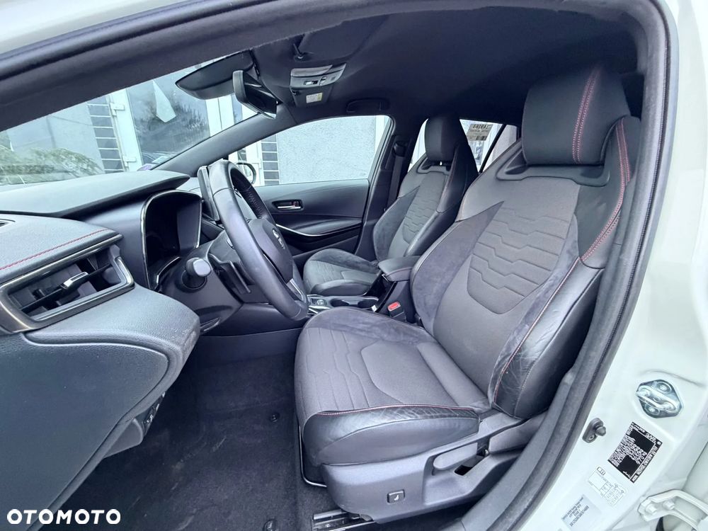 Toyota Corolla 2.0 Hybrid Comfort - 28