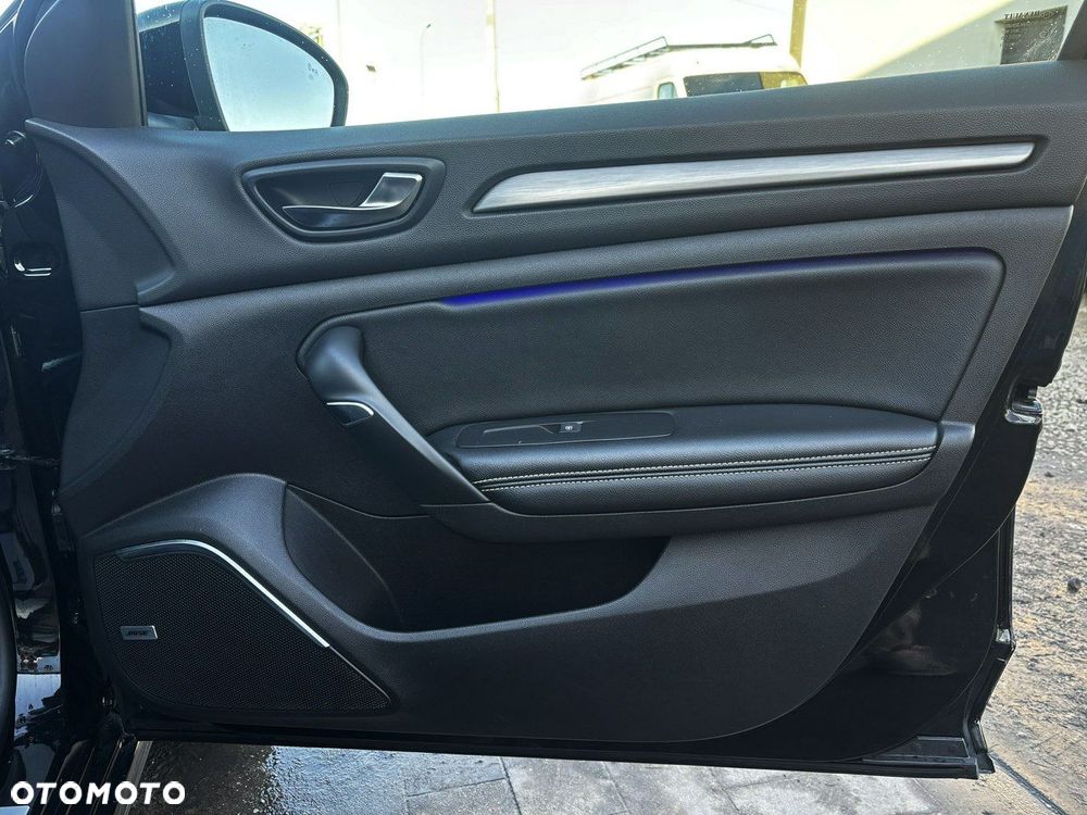 Renault Megane ENERGY TCe 130 BOSE EDITION - 23