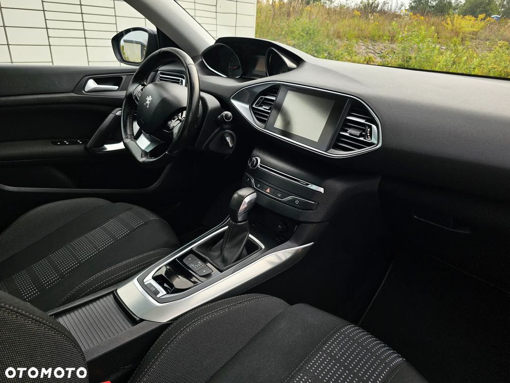 Peugeot 308 SW BlueHDi 150 EAT6 Stop & Start Business-Line - 17