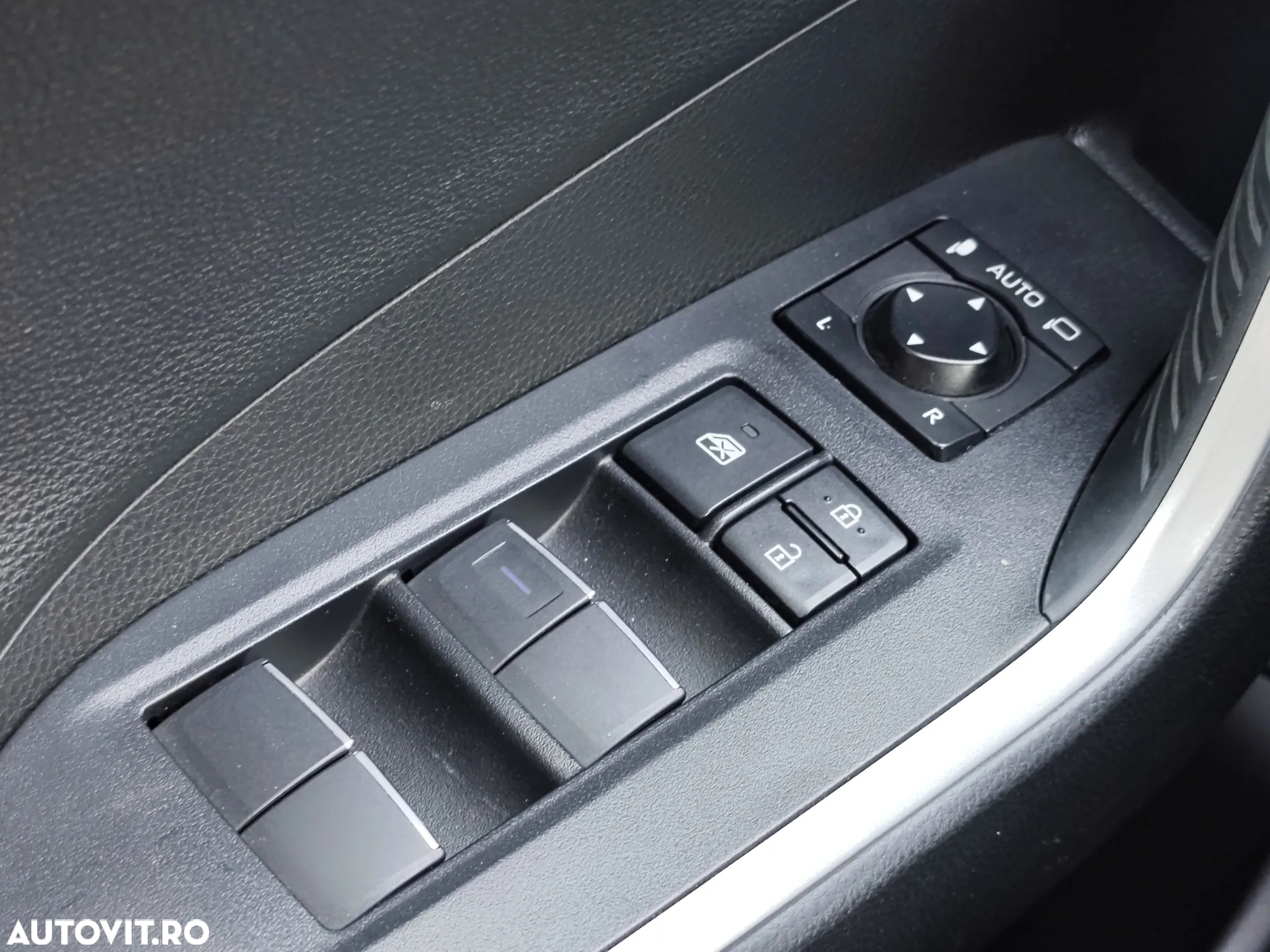 Toyota RAV4 2.5 Hybrid VVT-iE 4x2 Dynamic - 26