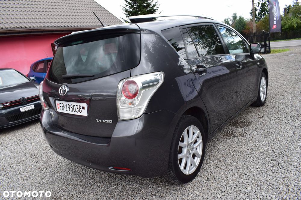 Toyota Verso - 4