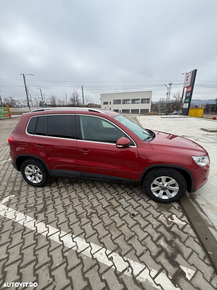 Volkswagen Tiguan - 4