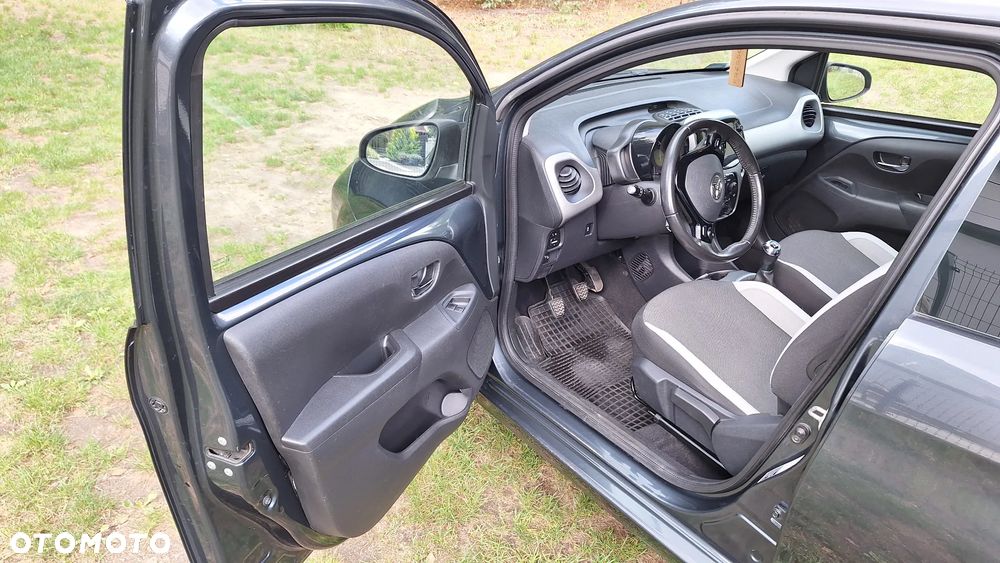 Toyota Aygo 1.0 VVT-i Sprint EU6 - 10