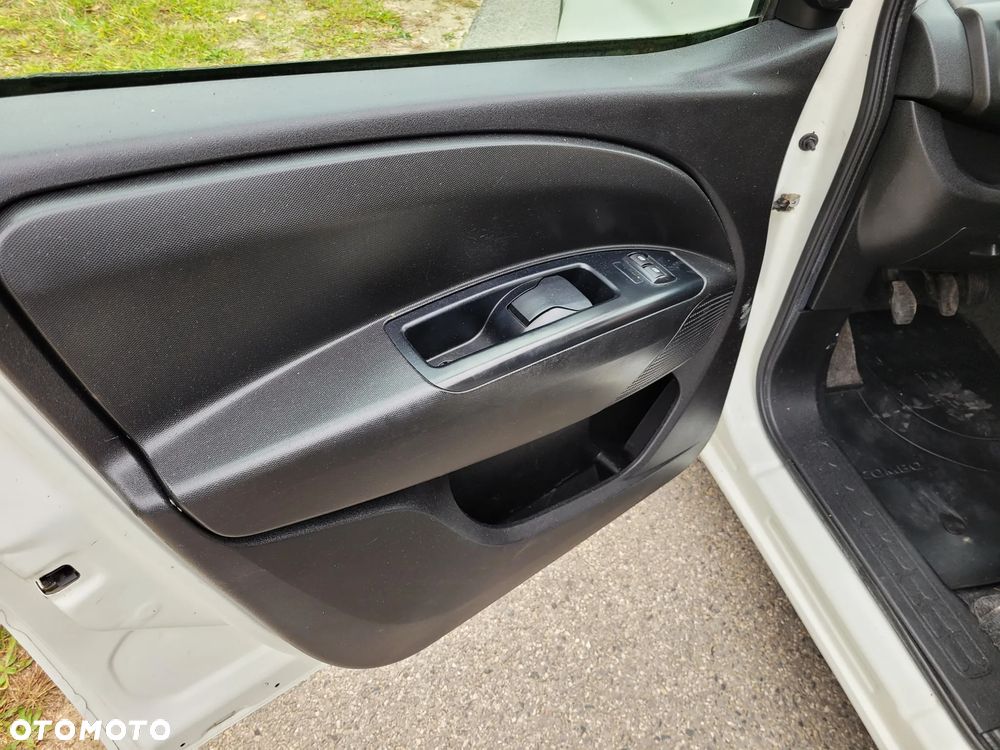 Opel Combo - 14