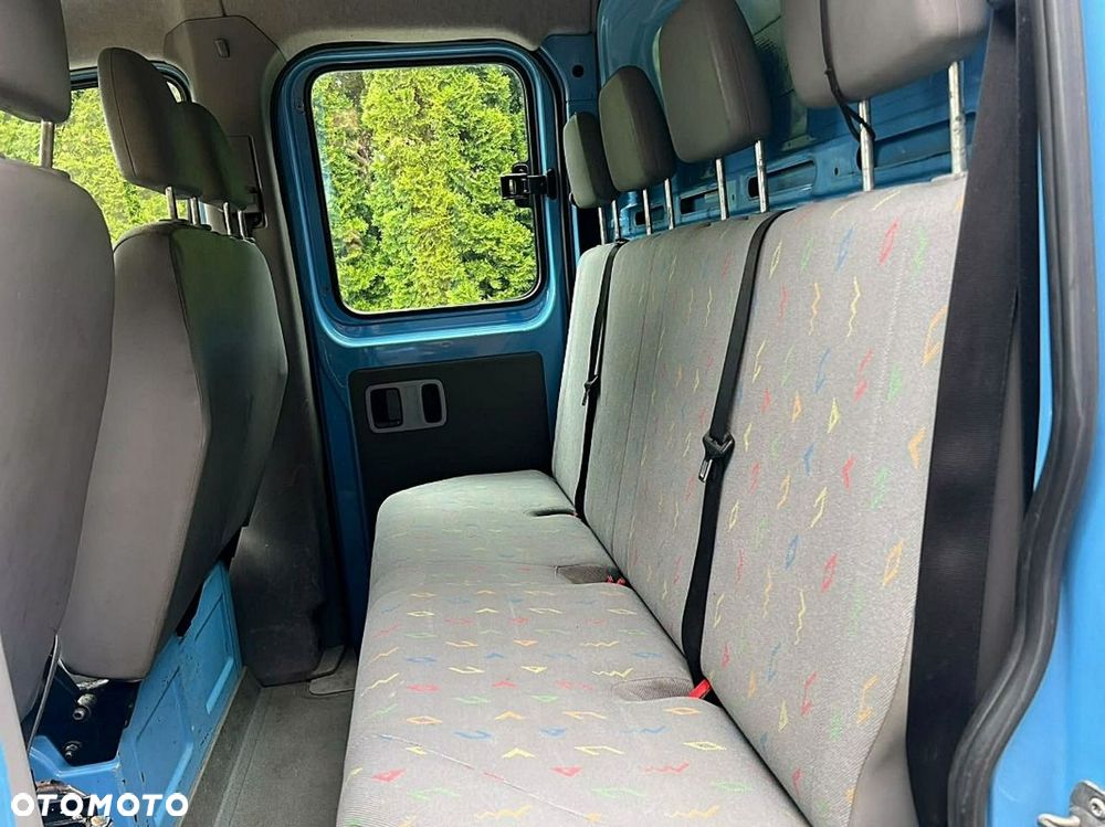 Volkswagen Crafter - 13