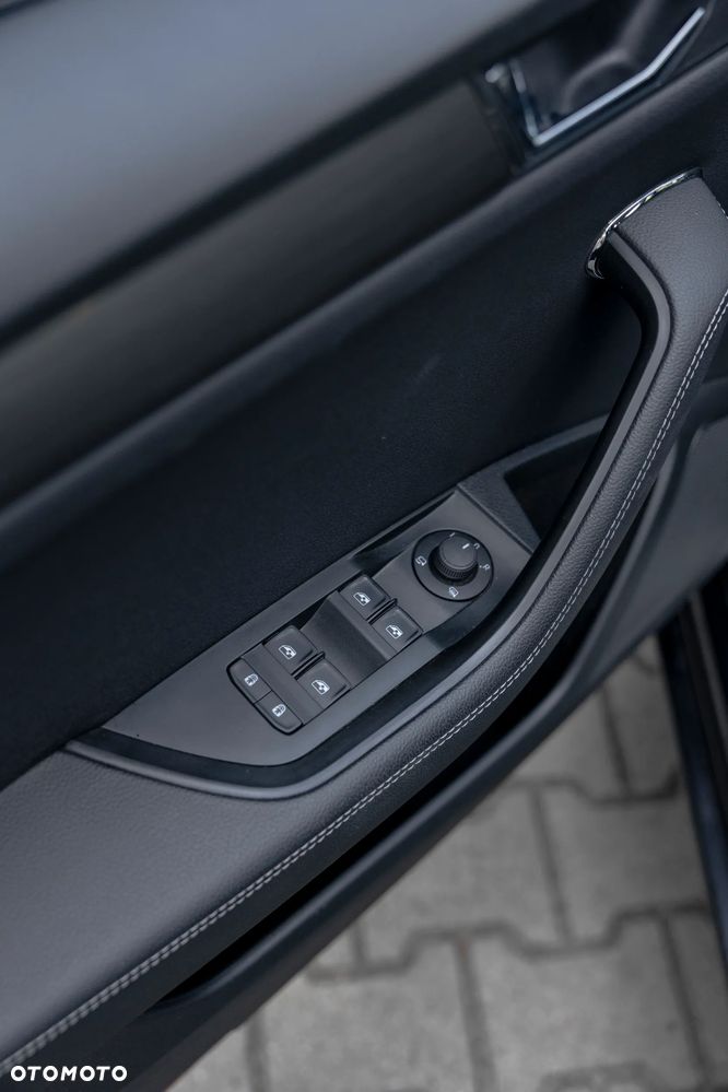 Skoda Superb 2.0 TSI Style DSG - 9