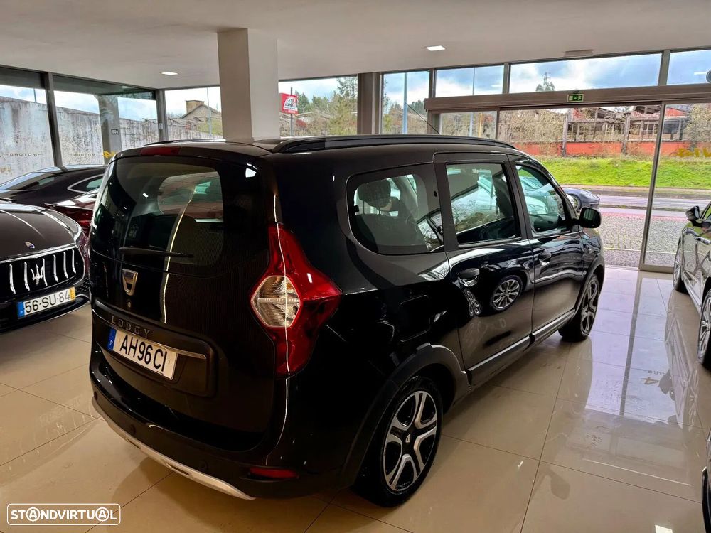 Dacia Lodgy 1.3 TCe Stepway 7L - 6