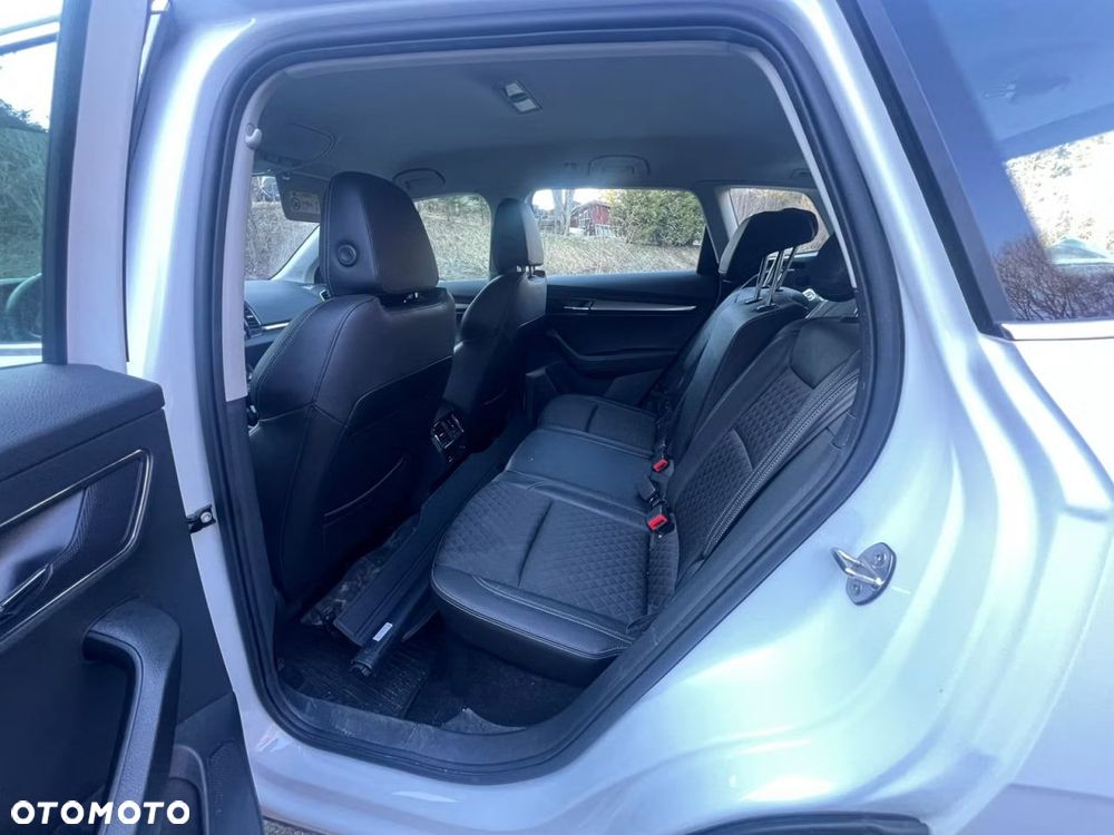 Skoda Karoq 2.0 TDI SCR 4x4 DSG Style - 9